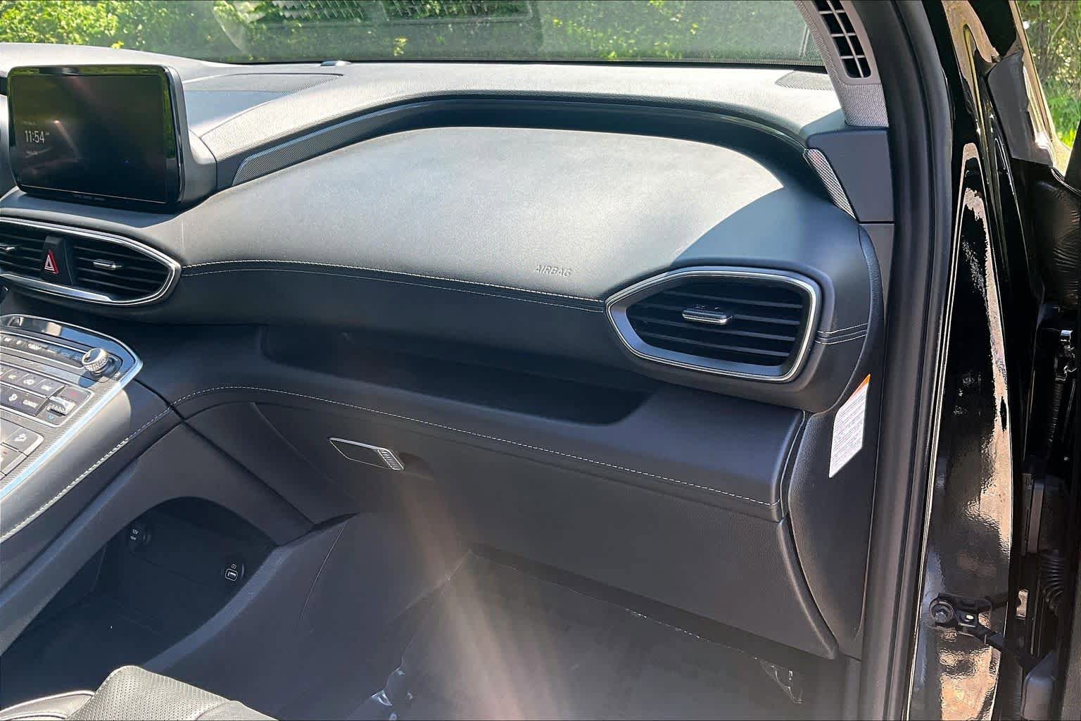 Used 2023 Hyundai Santa Fe Limited AWD/4WD image 19