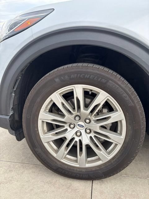 Used 2025 Ford Explorer Active w/ Active Comfort Package AWD/4WD image 13