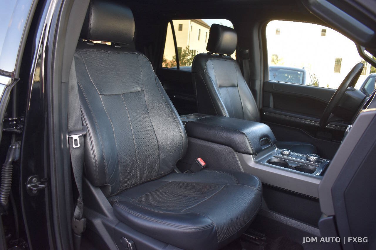 Used 2018 Ford Expedition Max XLT AWD/4WD image 13