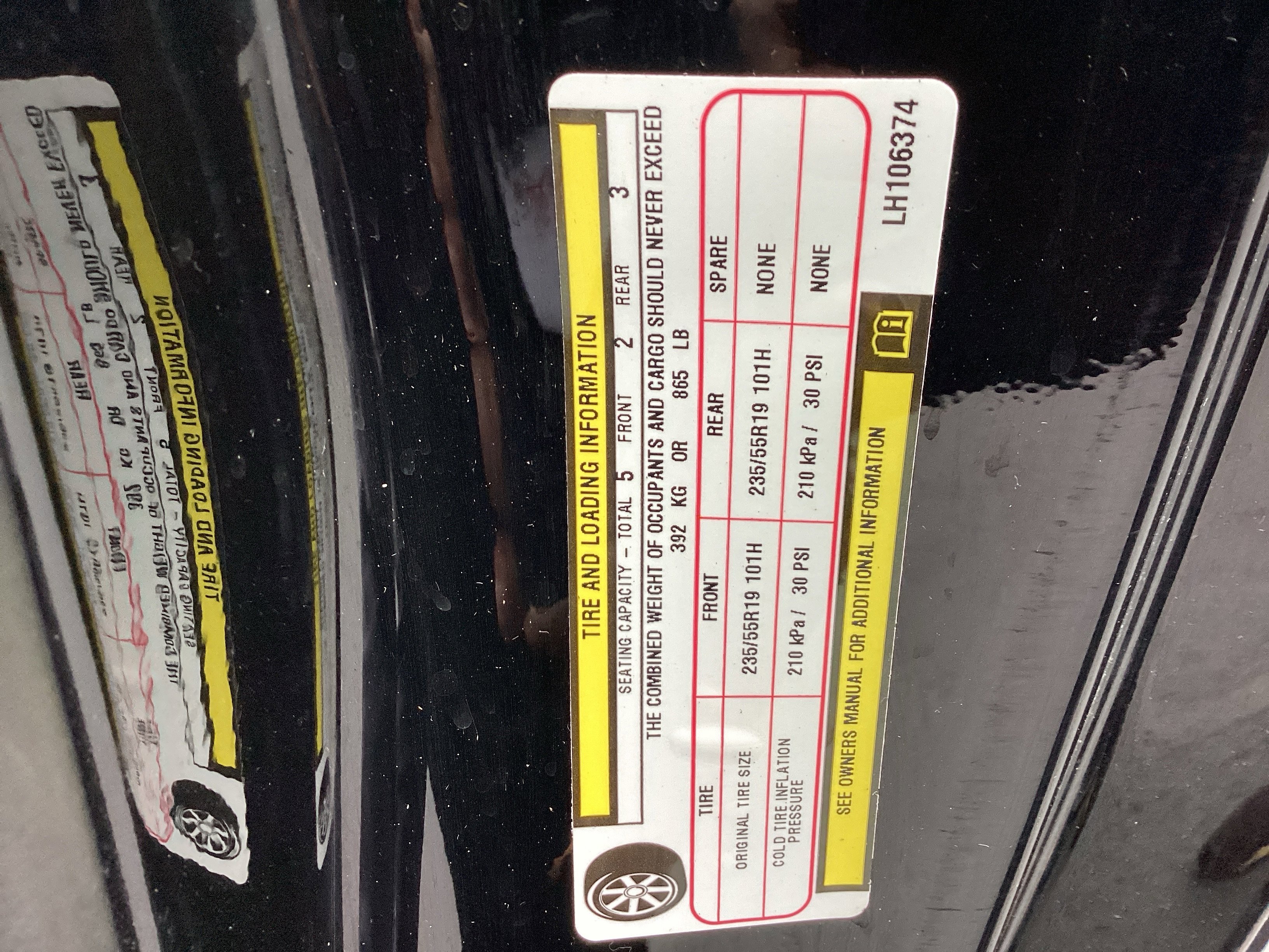 Used 2020 Dodge Challenger SXT w/ Blacktop Package image 32