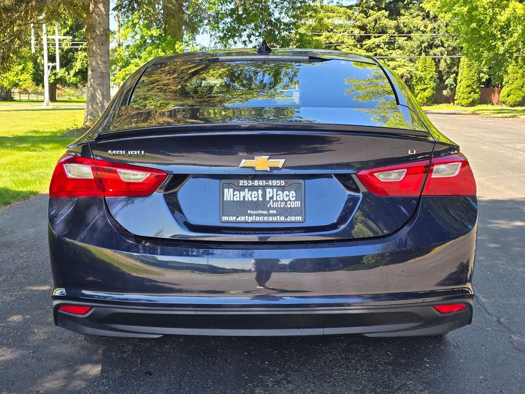 Used 2018 Chevrolet Malibu LT FWD image 5
