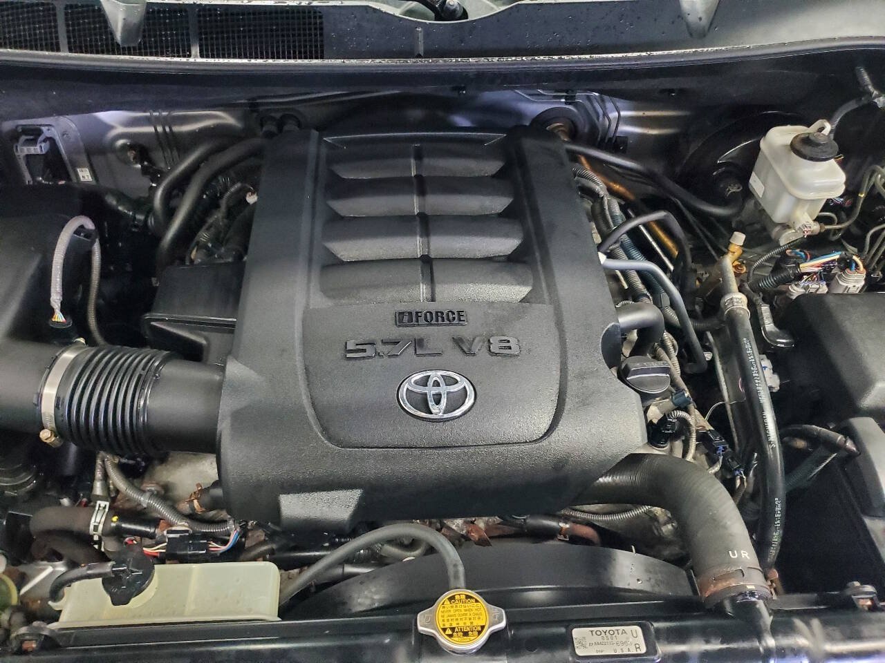 Used 2012 Toyota Tundra 4x4 Double Cab w/ SR5 Pkg image 4