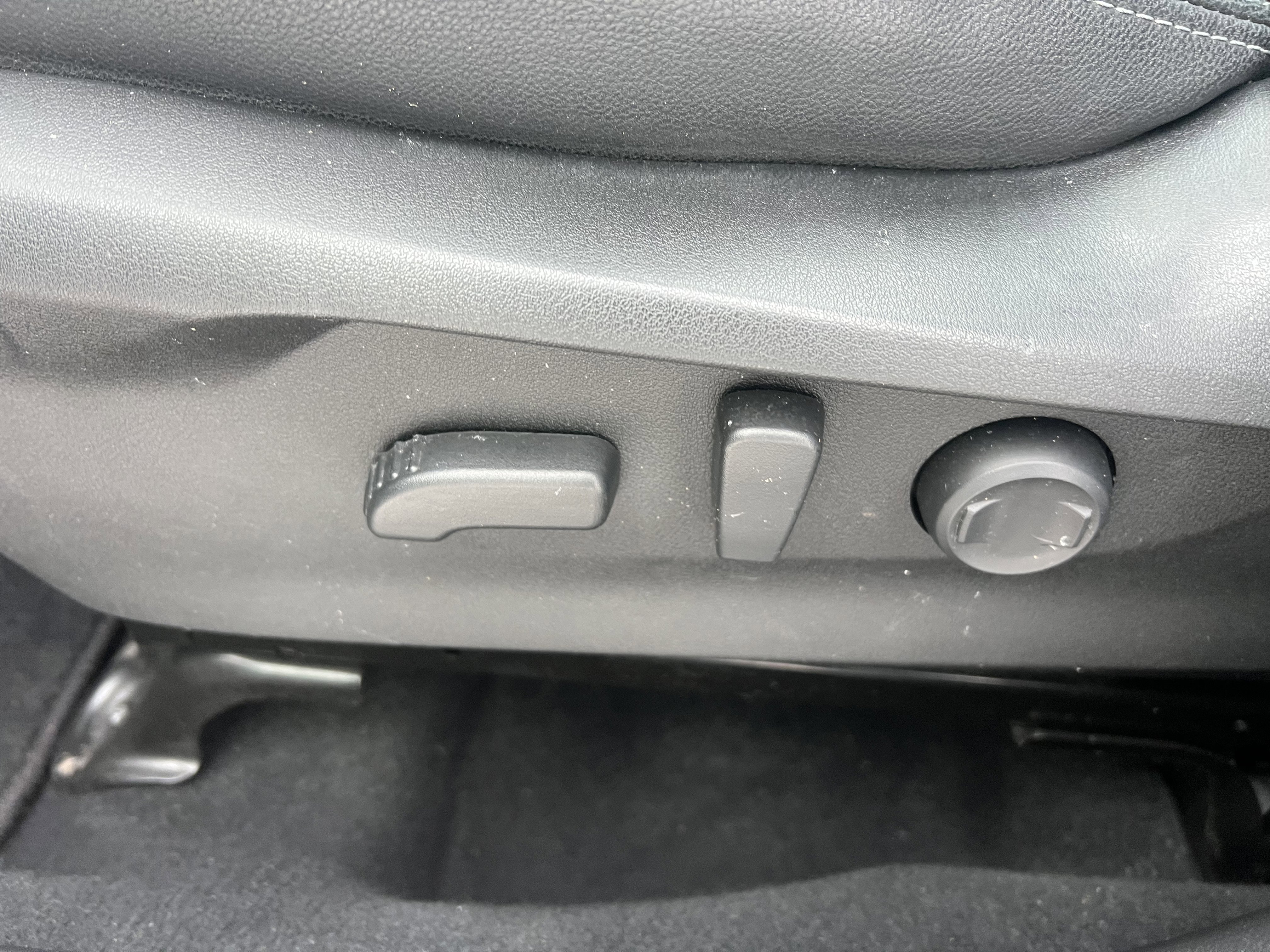 Used 2022 Subaru Forester Premium image 17