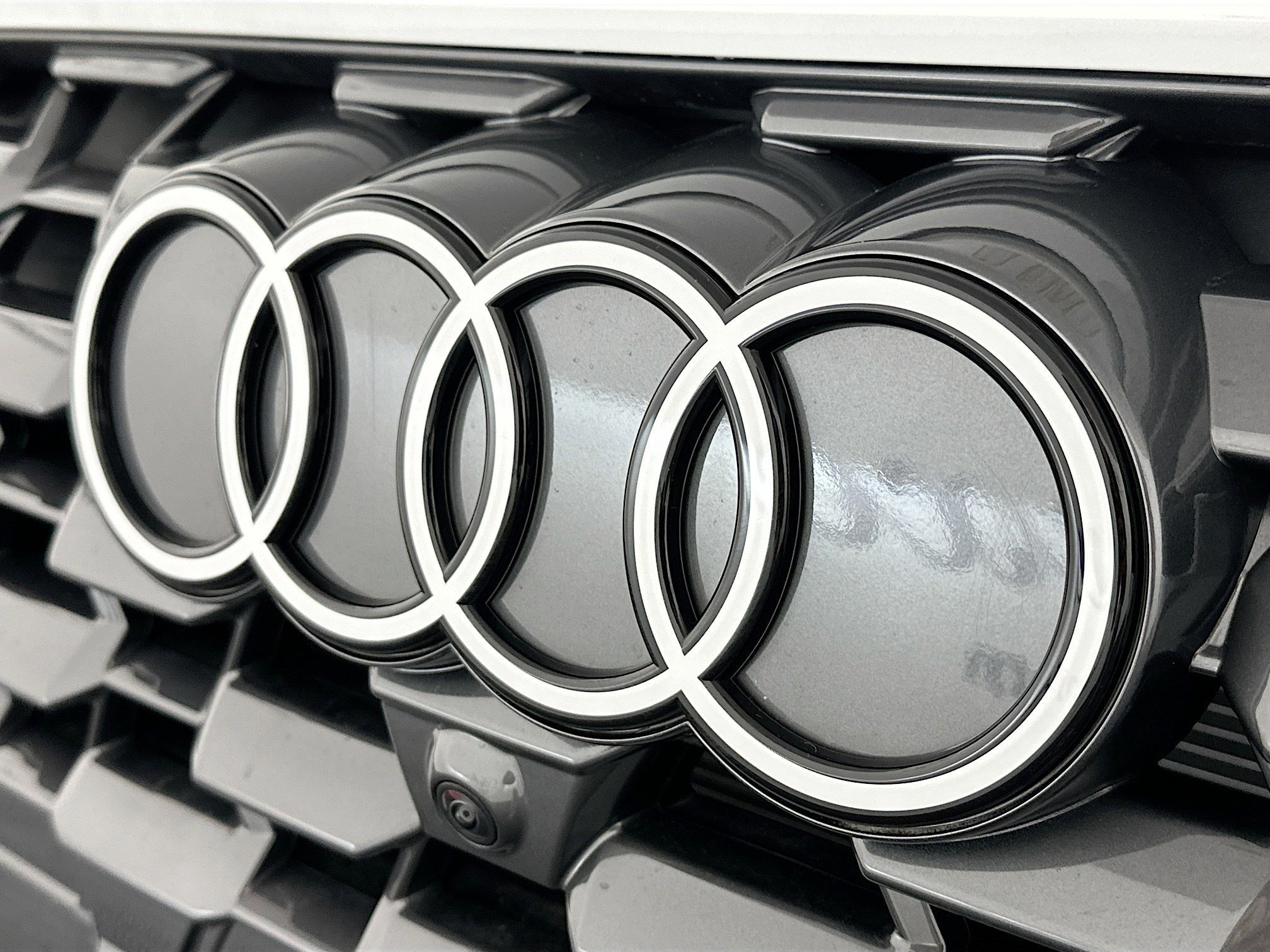 Used 2025 Audi Q5 Premium w/ Convenience Package image 34