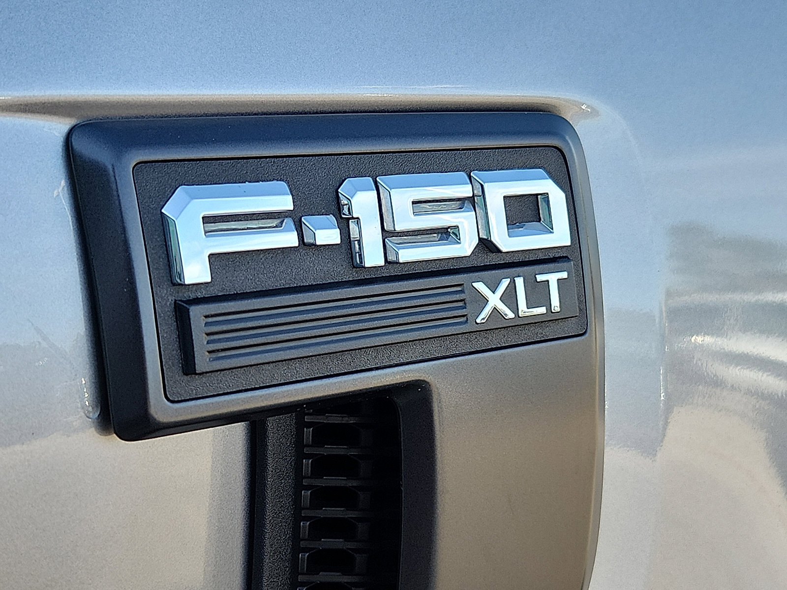 Used 2022 Ford F150 XLT w/ Equipment Group 302A High image 10