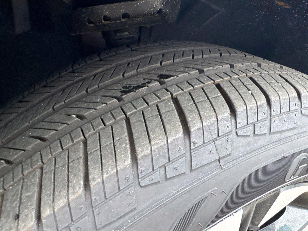 Used 2026 Chevrolet Trax RS w/ Sunroof Package FWD image 44