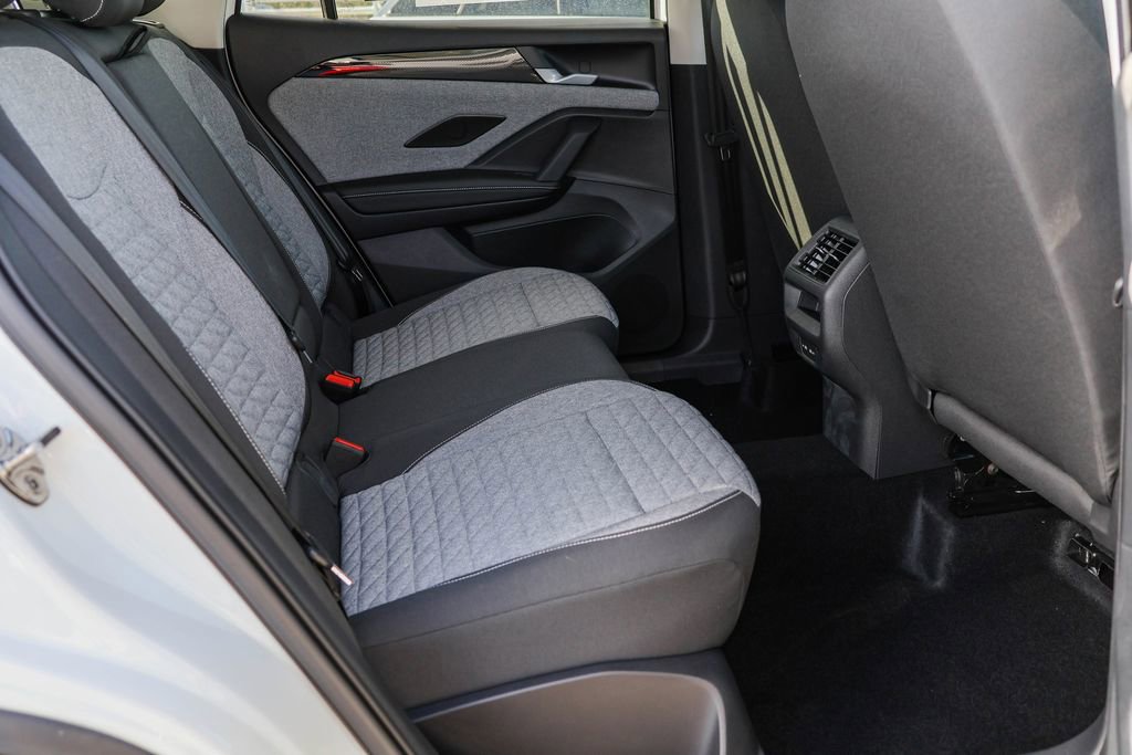 New 2025 Volkswagen Tiguan S image 37