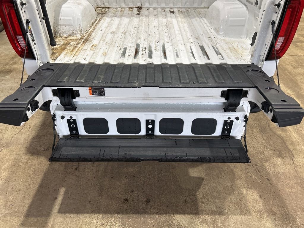 Used 2024 GMC Sierra 1500 SLT image 14
