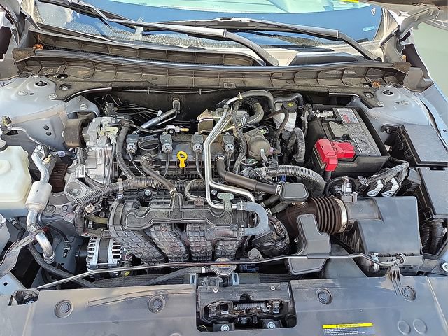 Used 2024 Nissan Altima 2.5 SR w/ SR Premium Package FWD image 12