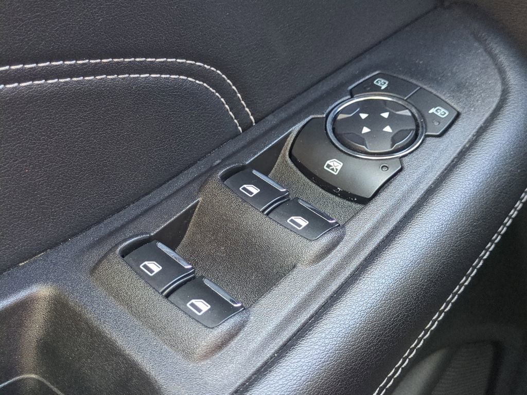 Used 2022 Ford Edge Titanium image 25