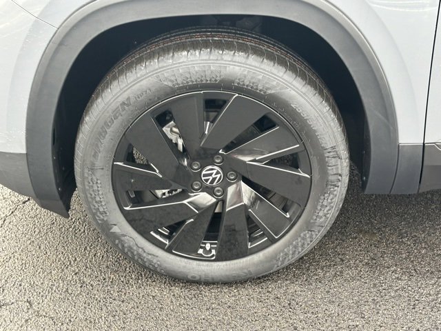 New 2026 Volkswagen Atlas SE image 9