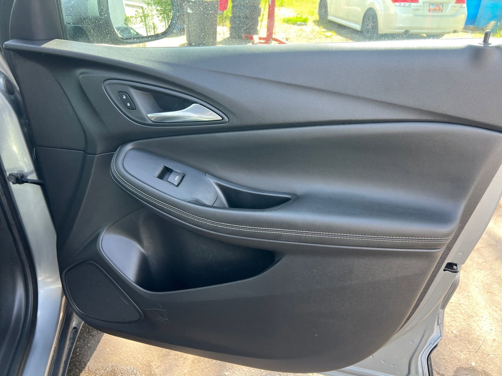 Used 2025 Buick Encore GX Preferred FWD image 17