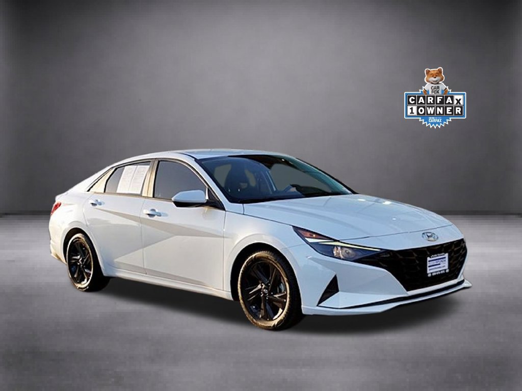 Used 2021 Hyundai Elantra SEL FWD image 2