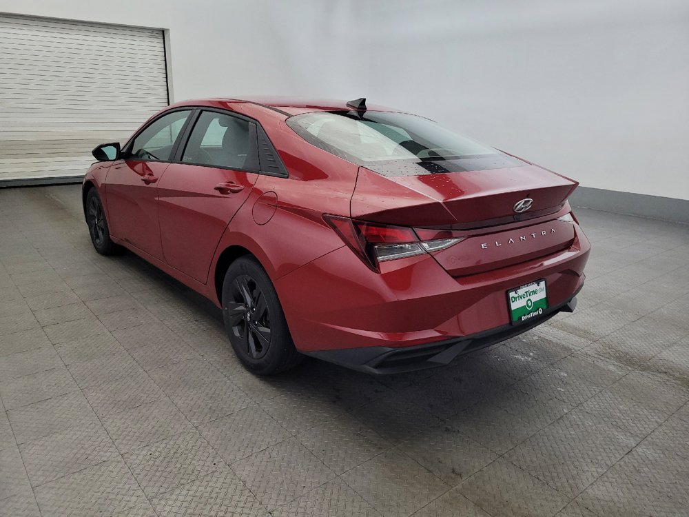 Used 2021 Hyundai Elantra SEL w/ Convenience Package FWD image 5