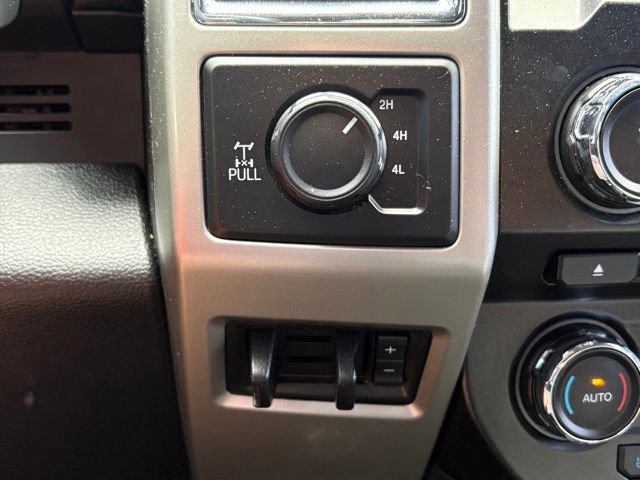 Used 2018 Ford F250 Lariat w/ Chrome Package image 18