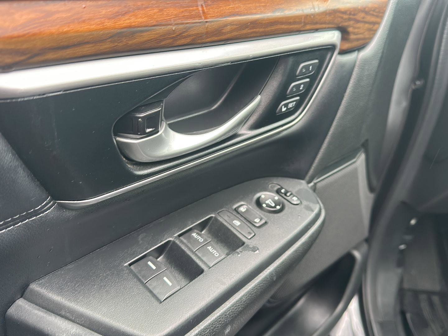 Used 2018 Honda CR-V EX-L image 23