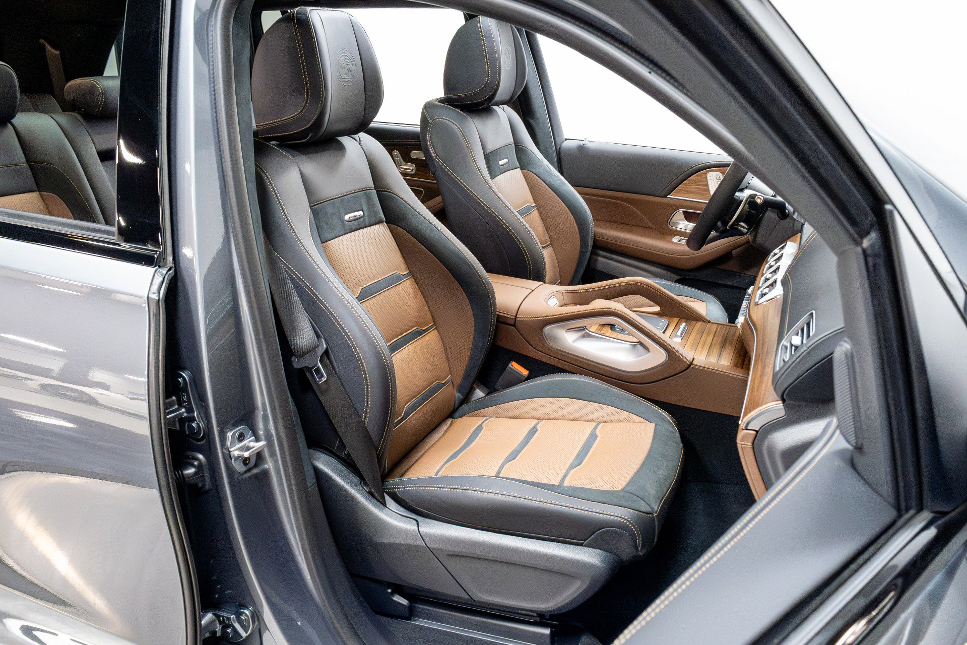 Used 2026 Mercedes-Benz GLS 63 AMG 4MATIC image 25