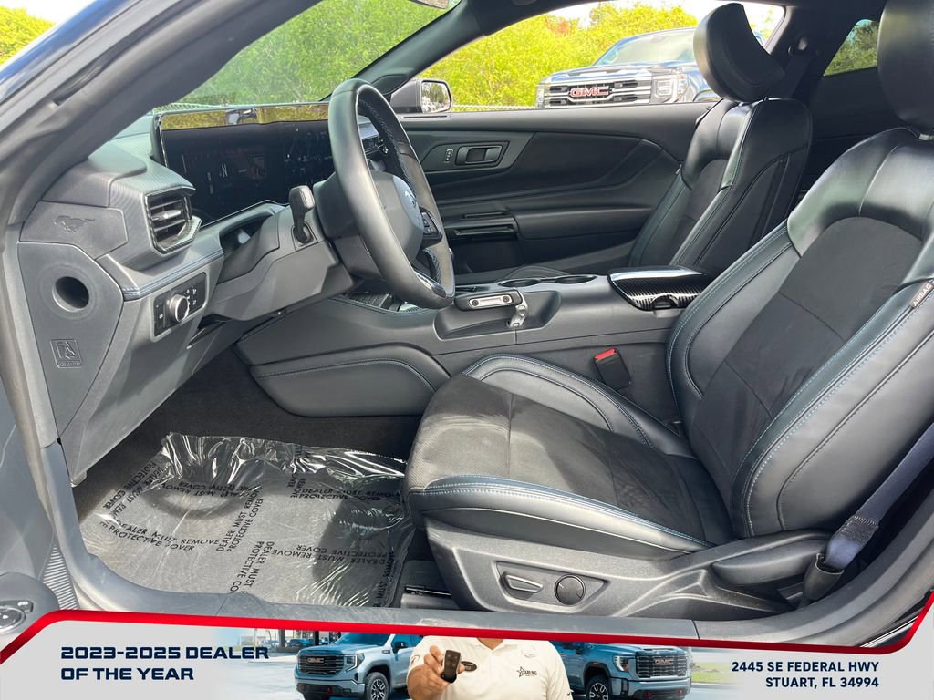 Used 2024 Ford Mustang Dark Horse image 12