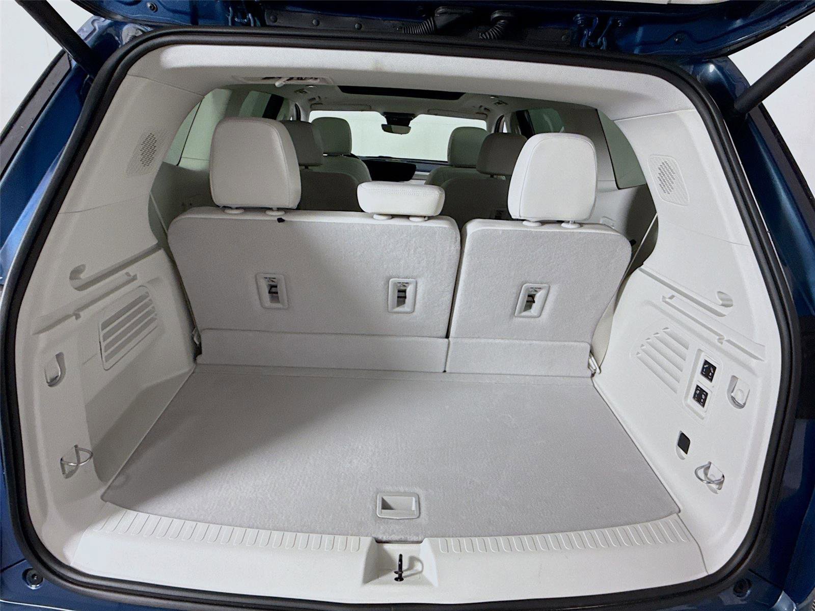 Used 2025 Buick Enclave Avenir w/ Super Cruise Package image 20