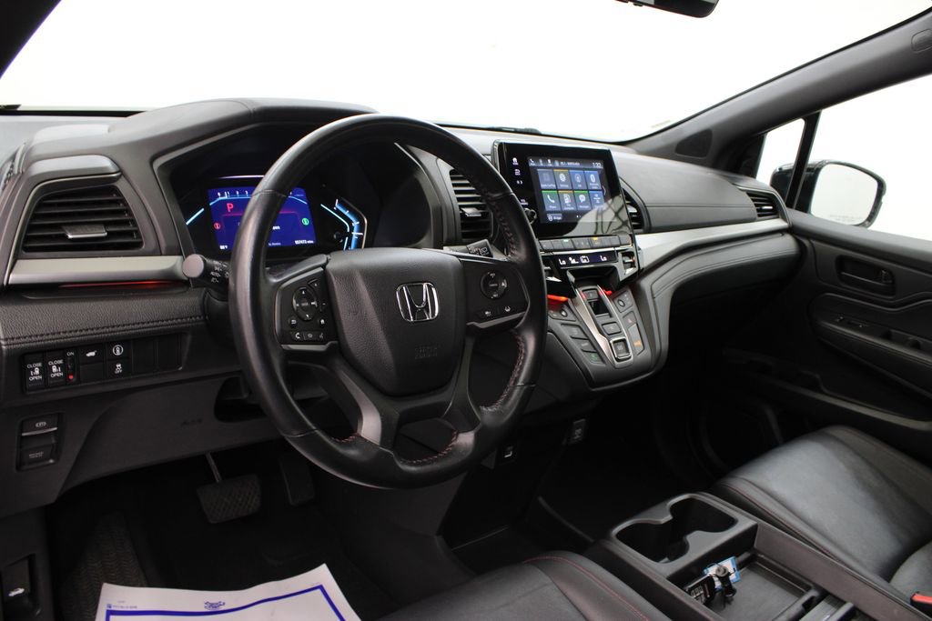 Used 2024 Honda Odyssey Sport image 16