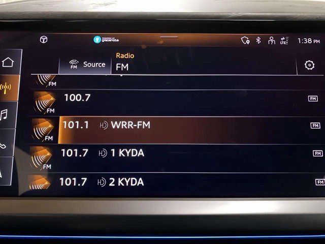 Used 2024 Audi Q4 e-tron Prestige image 48