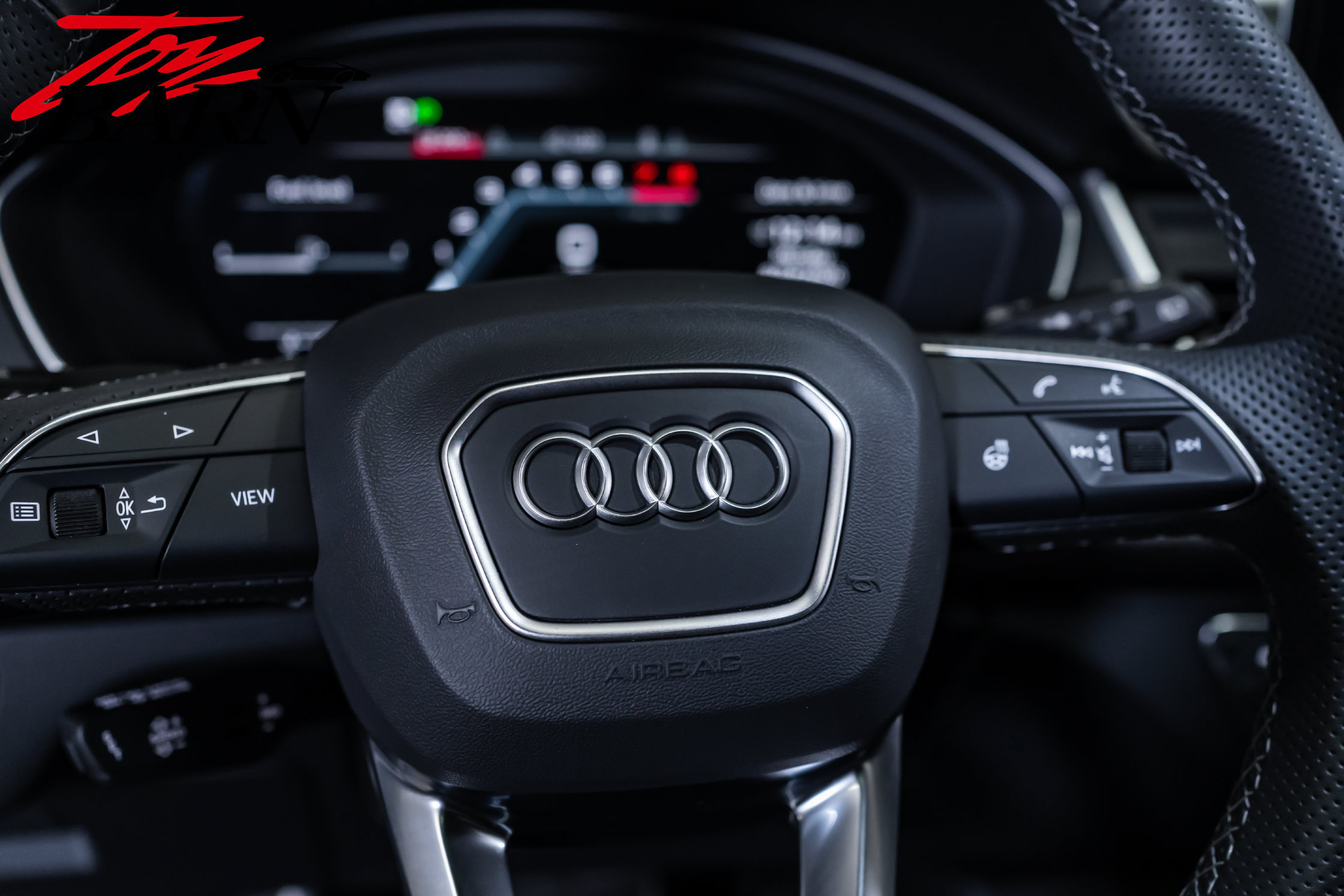 Used 2024 Audi SQ5 Prestige AWD/4WD image 31
