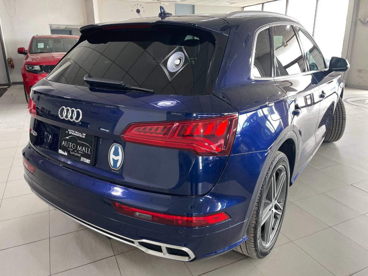 Used 2018 Audi SQ5 Premium Plus w/ Navigation Package image 9