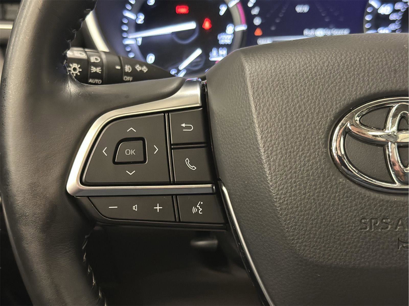 Used 2021 Toyota Highlander XLE image 16