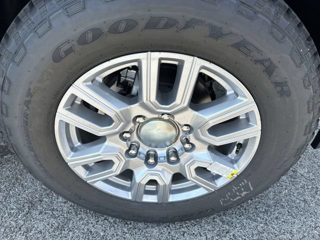 New 2026 GMC Sierra 3500 AT4 w/ Technology Package AWD/4WD image 21