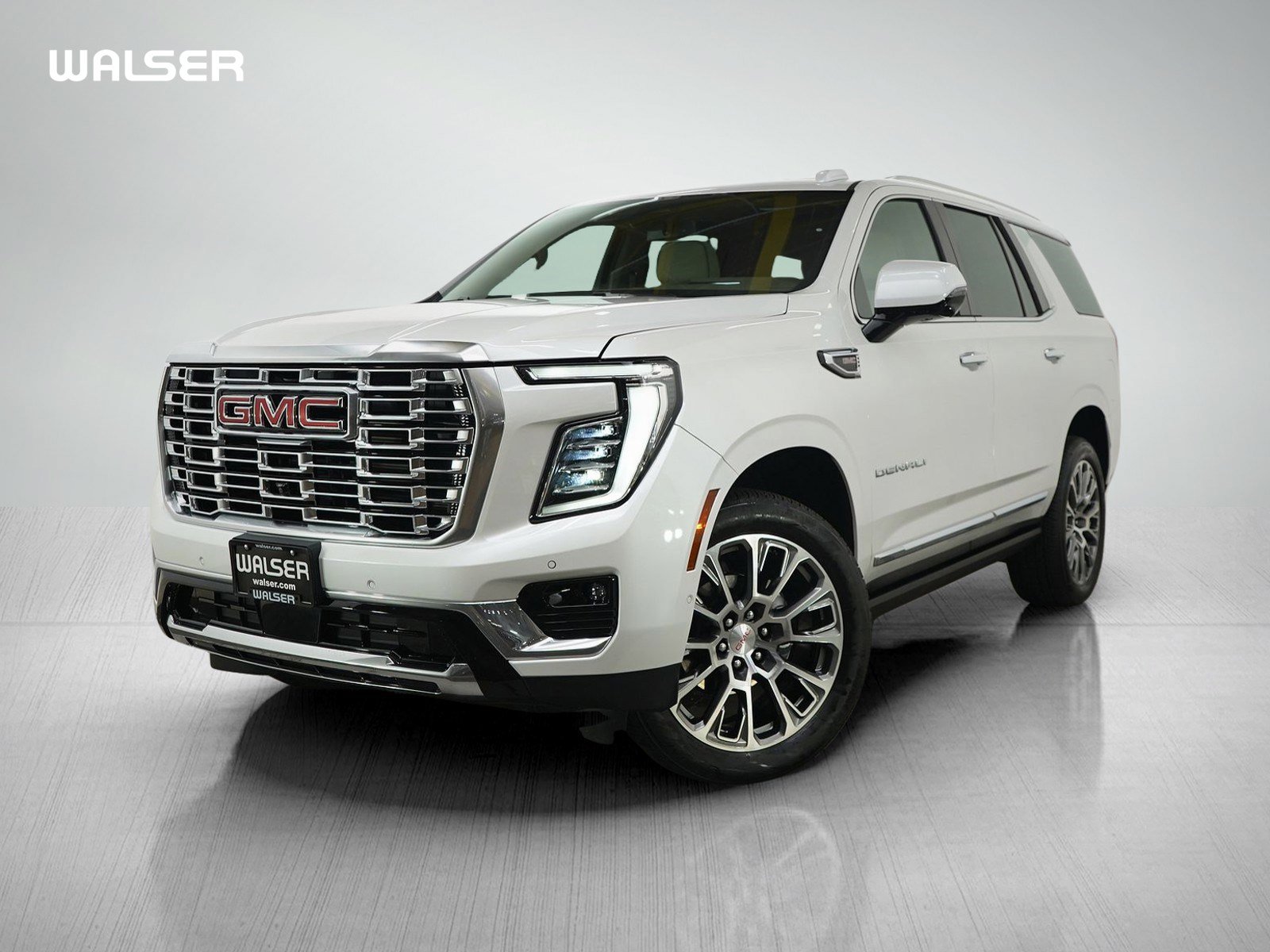Used 2025 GMC Yukon Denali w/ Sun & Power Step Package AWD/4WD image 1