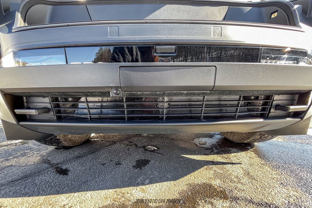 Used 2024 Tesla Cybertruck AWD Crew Cab image 35