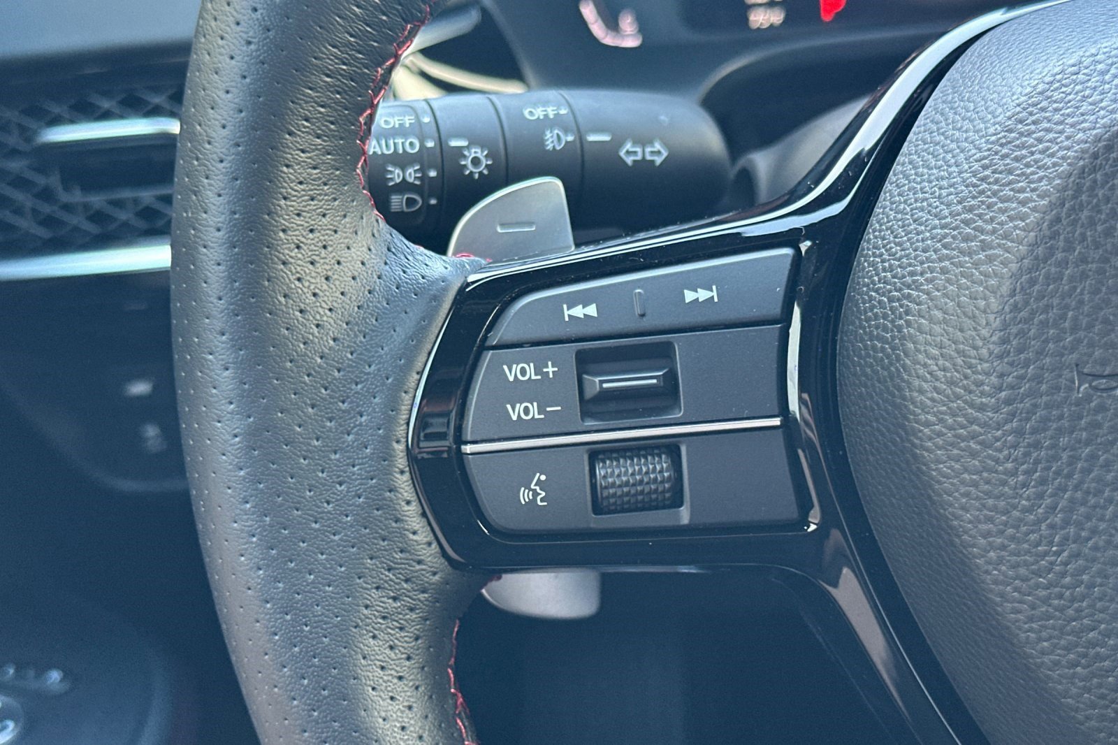 Used 2025 Acura ADX A-Spec FWD image 29