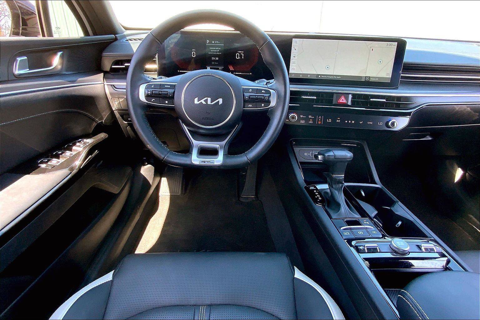 Used 2025 Kia K5 GT-Line w/ GT-Line Premium Package image 5