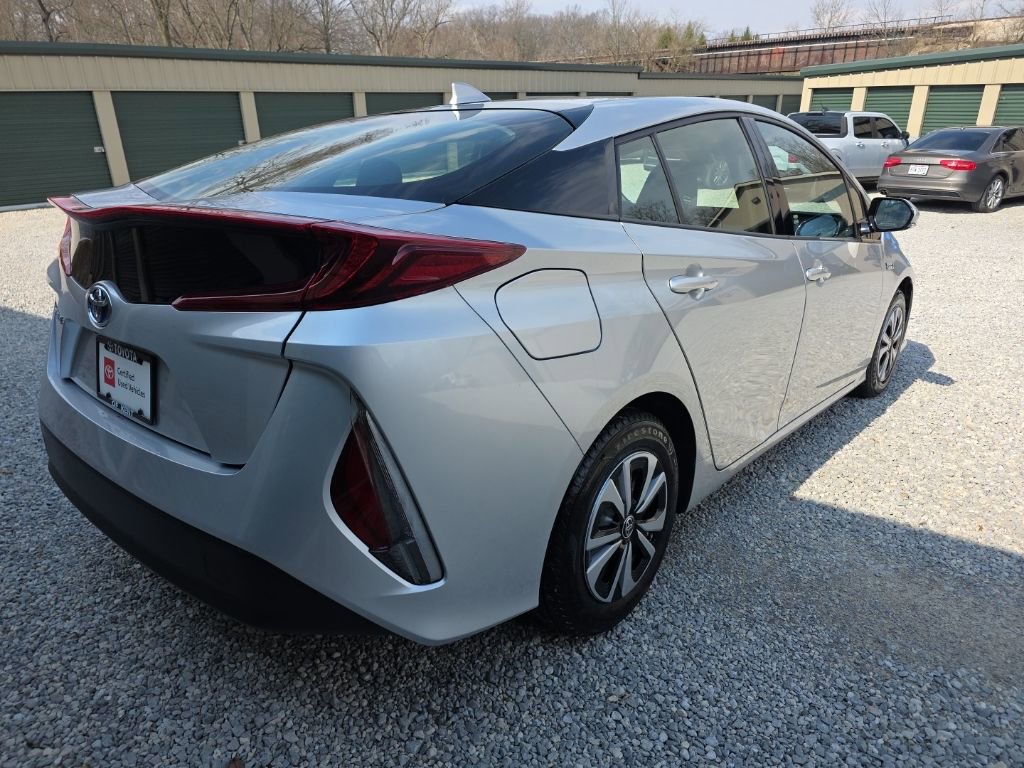Certified 2018 Toyota Prius Prime Plus image 7