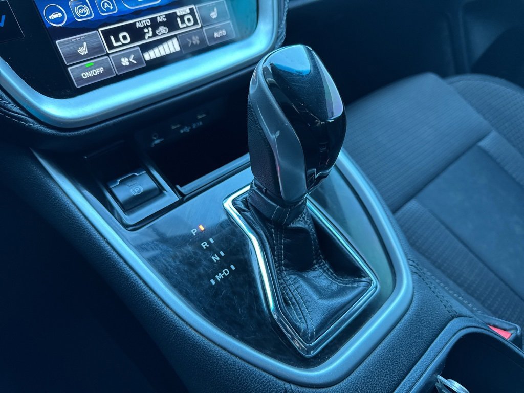Used 2022 Subaru Outback Premium image 5