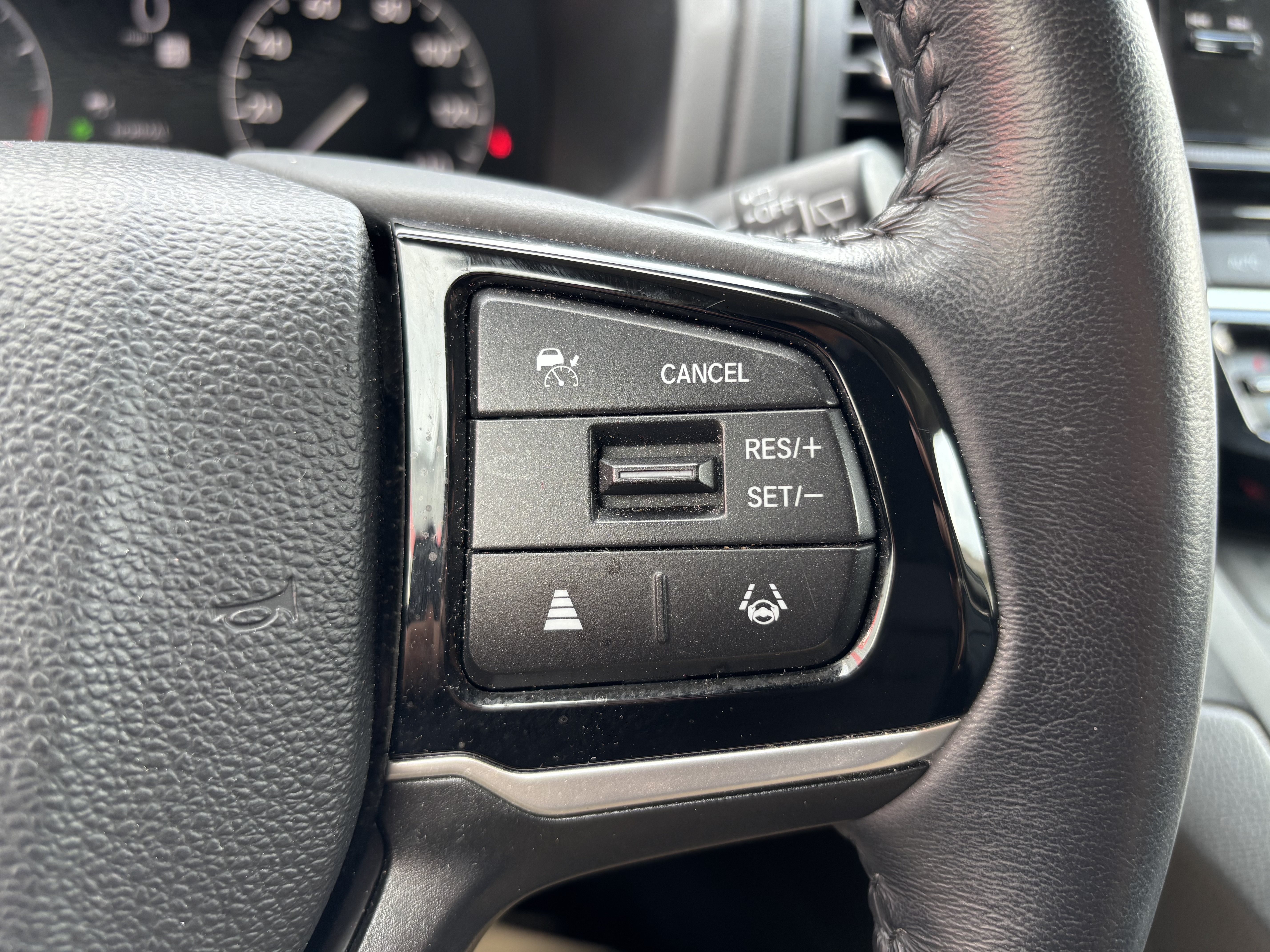 Used 2025 Honda Odyssey EX-L image 21