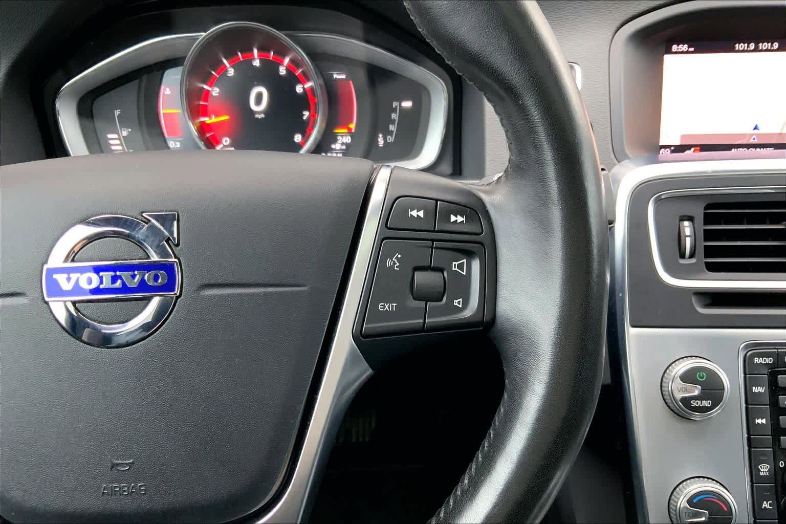Used 2018 Volvo S60 T5 Dynamic w/ Vision Package AWD/4WD image 25