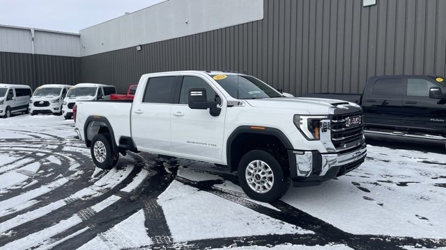 Used 2024 GMC Sierra 2500 SLE w/ SLE Convenience Package image 8