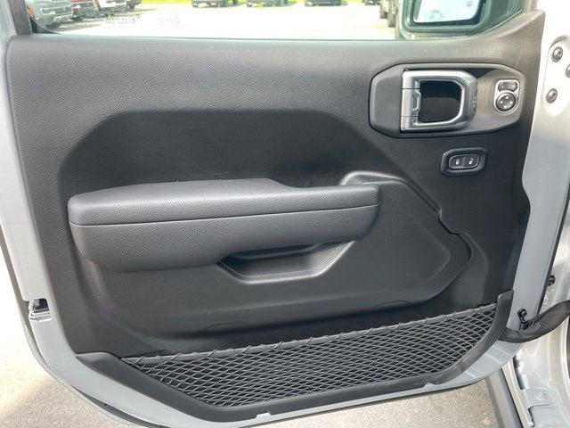 New 2024 Jeep Wrangler Unlimited Rubicon image 13