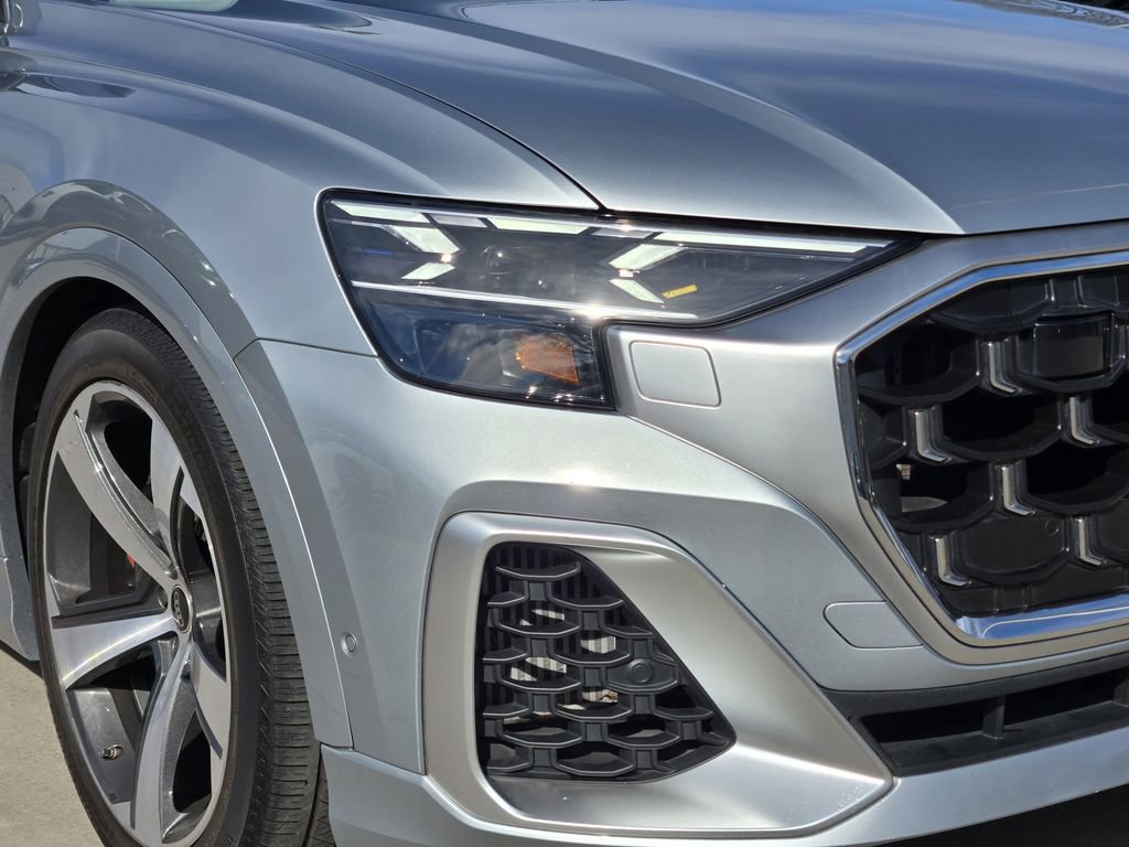 Used 2024 Audi SQ8 Prestige image 12