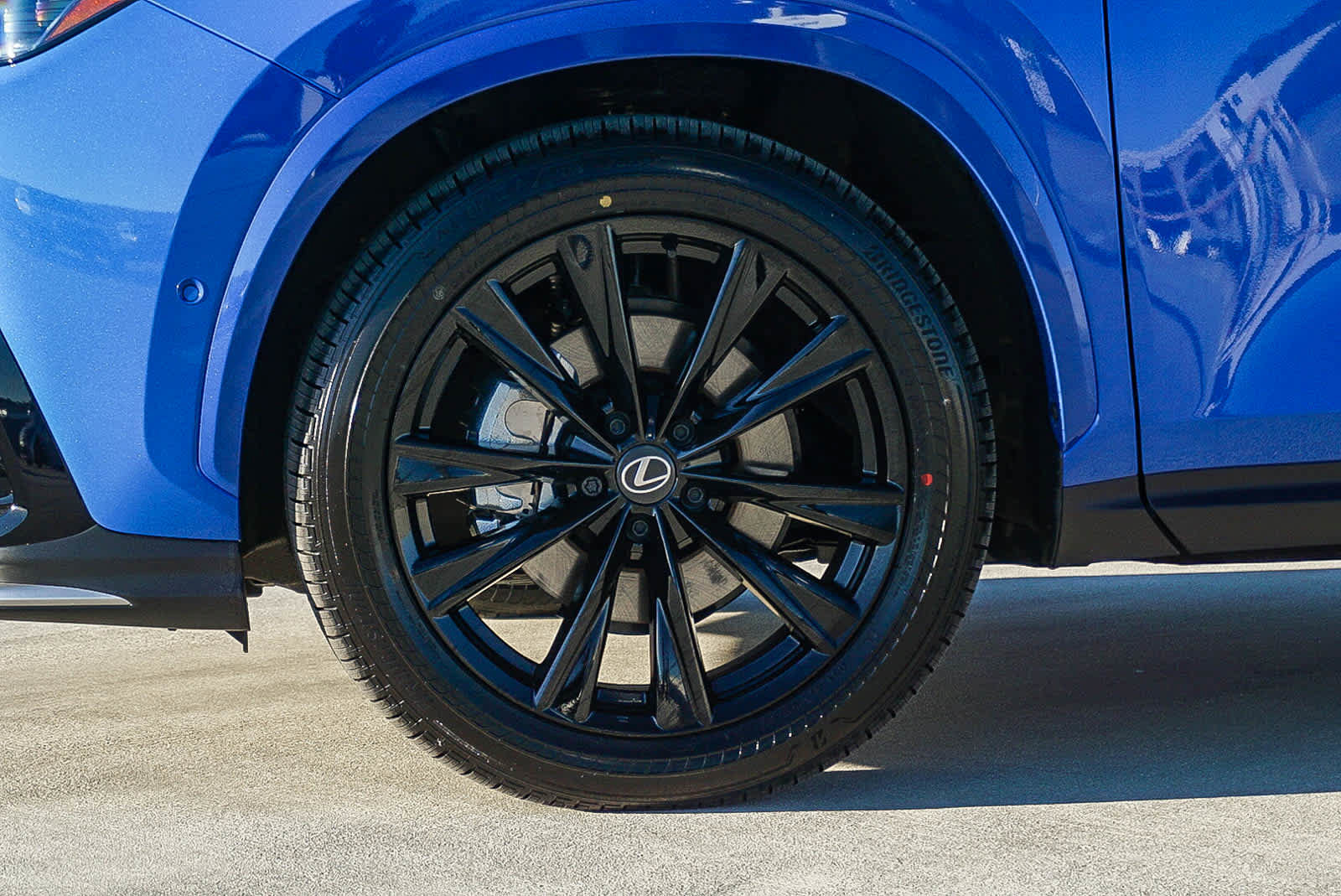 New 2026 Lexus NX 450h+ F Sport image 9