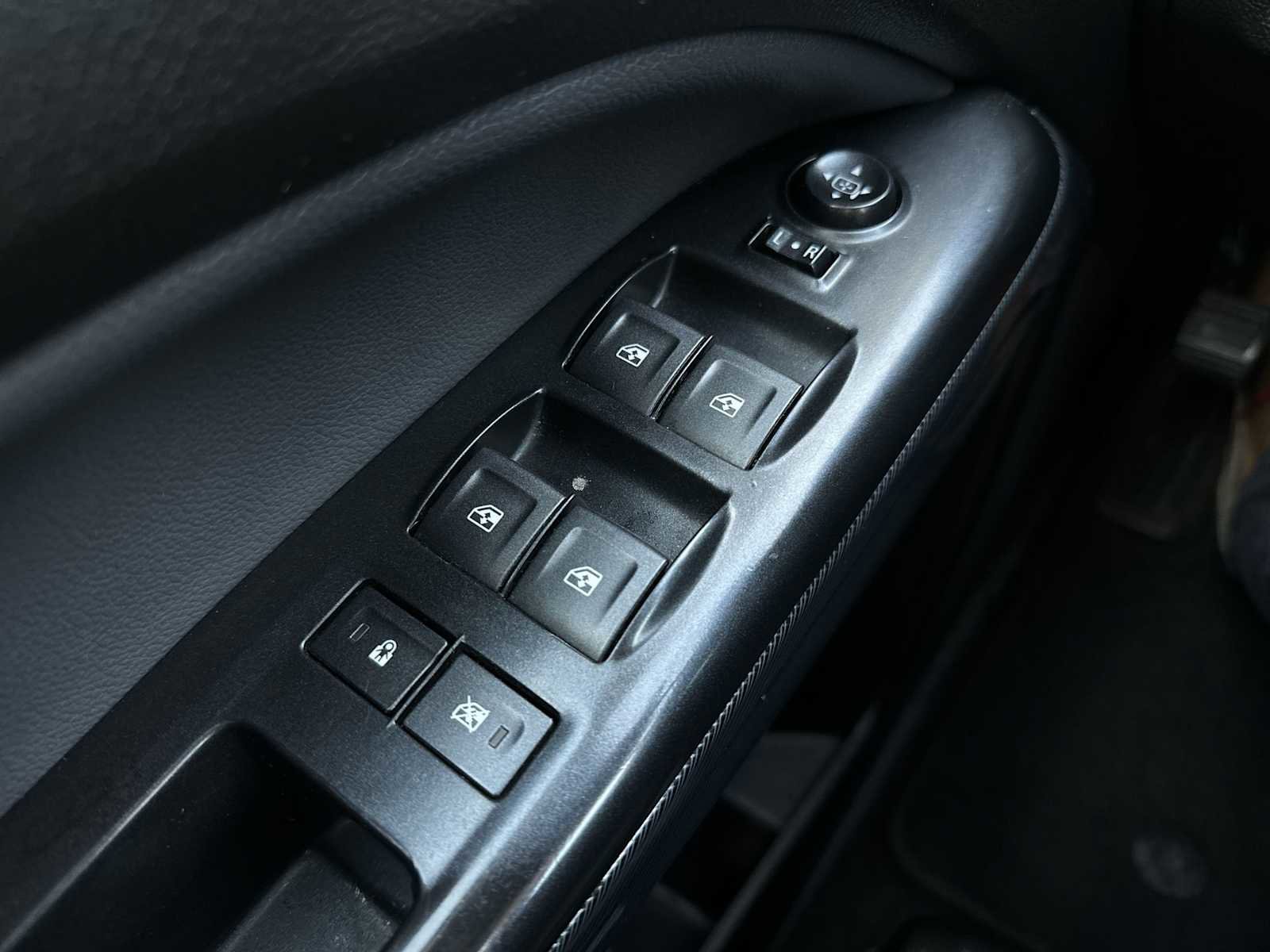 Used 2018 Chevrolet Colorado Z71 image 15