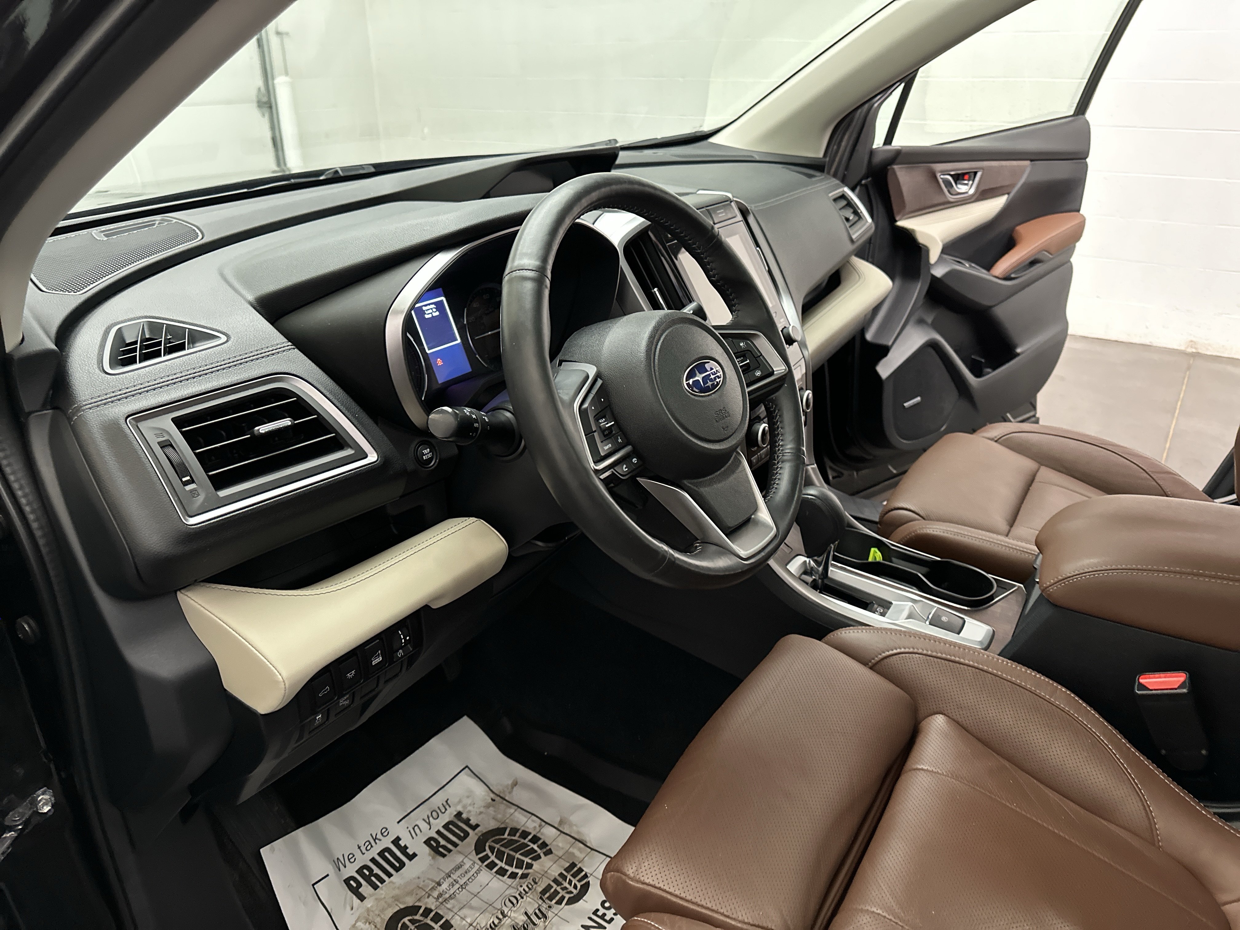 Used 2022 Subaru Ascent Touring AWD/4WD image 16