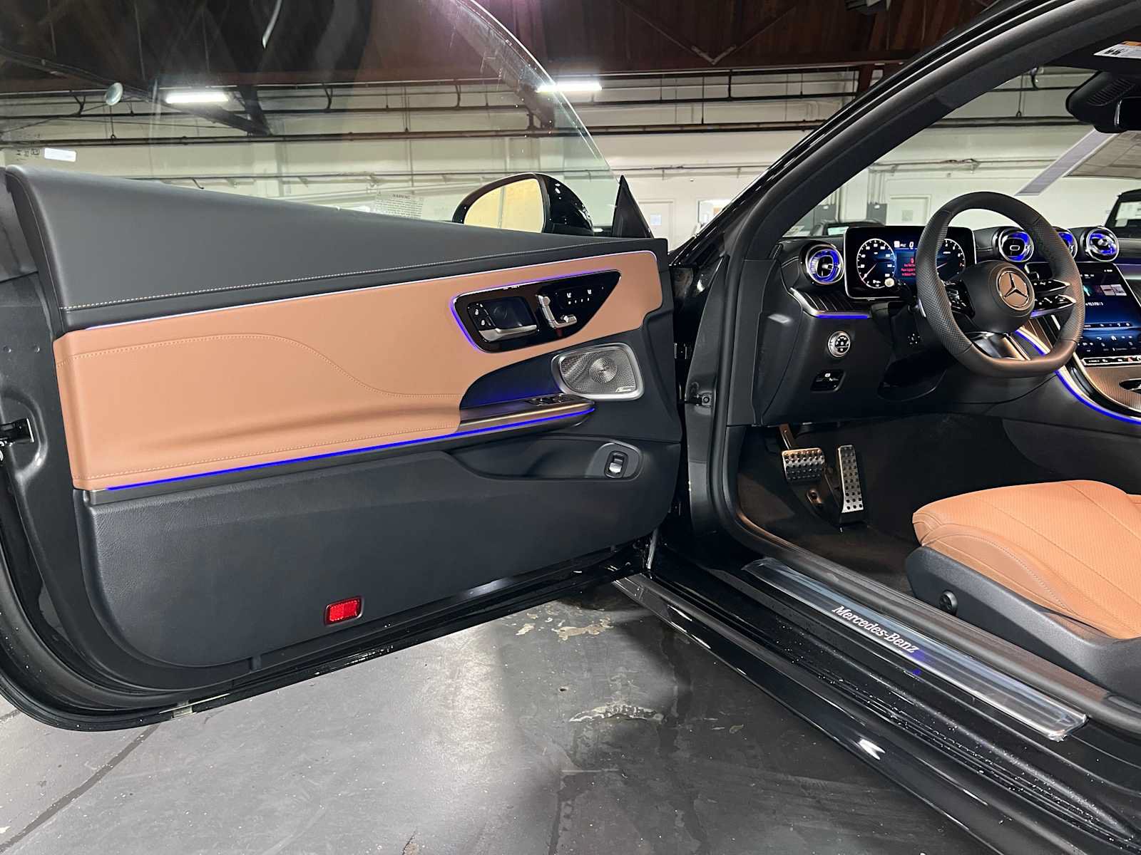 New 2026 Mercedes-Benz CLE 300 4MATIC Coupe image 18