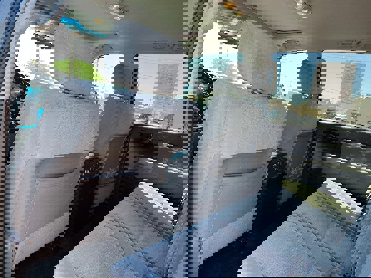 Used 2014 Toyota Sequoia SR5 AWD/4WD image 31