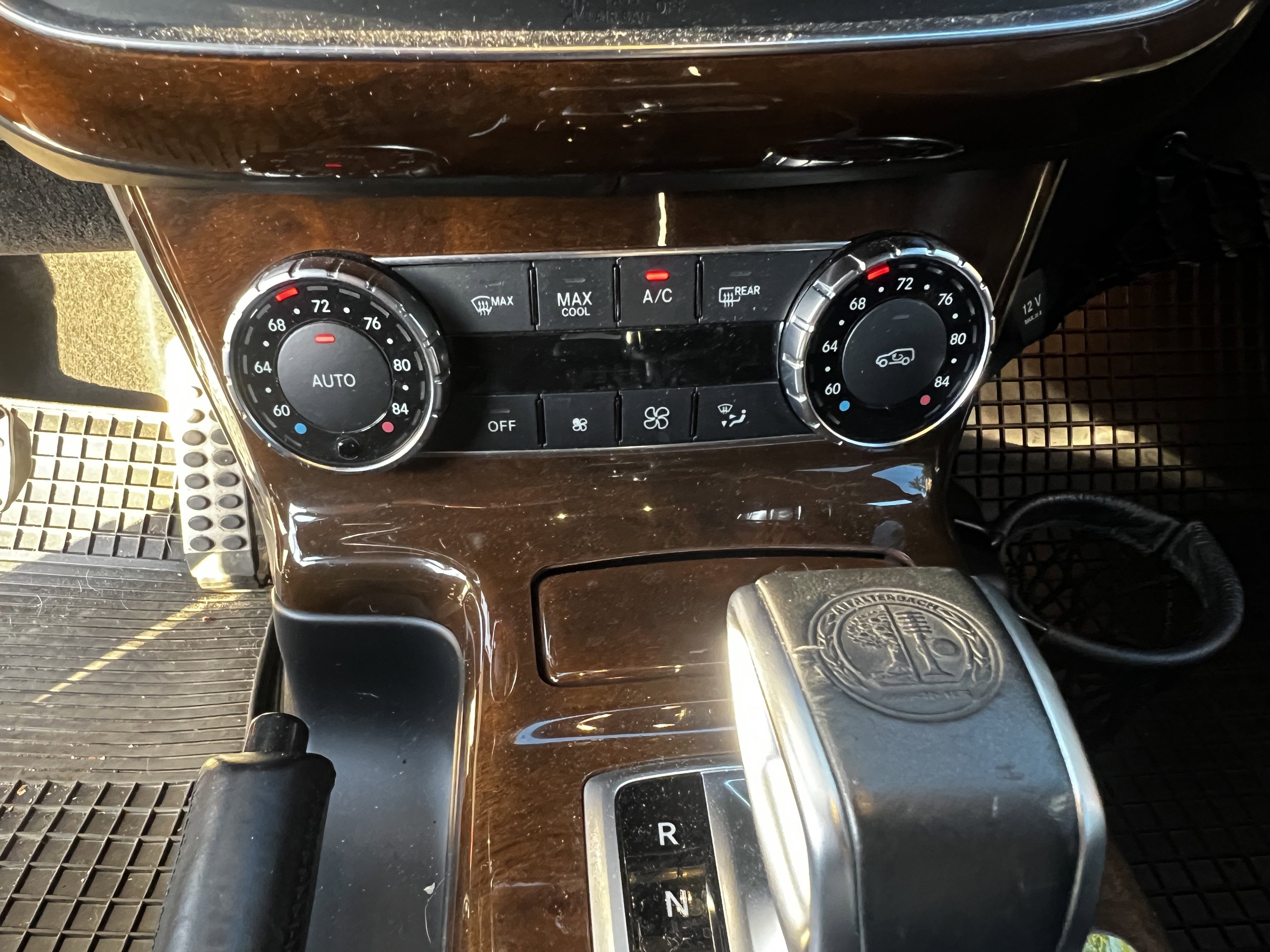 Used 2016 Mercedes-Benz G 65 AMG 4MATIC image 27