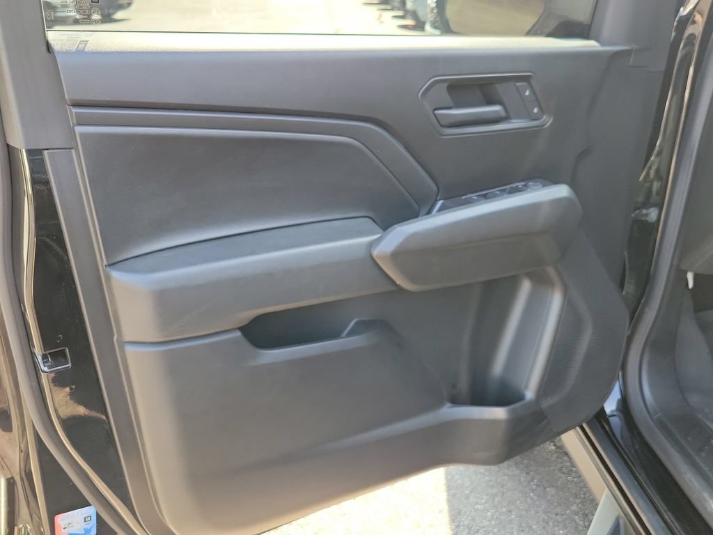 Used 2025 Chevrolet Colorado W/T RWD image 21