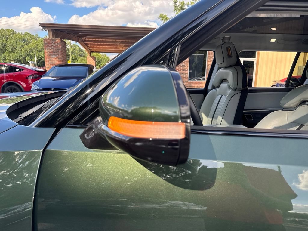 Used 2024 Rivian R1S Adventure AWD/4WD image 11