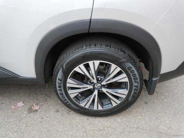 Certified 2021 Nissan Rogue SV image 9