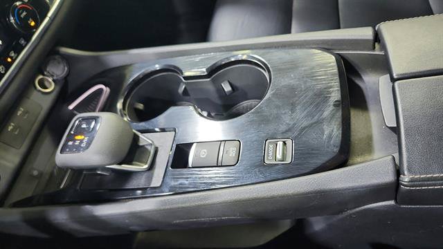 Certified 2026 Nissan Rogue SL FWD image 20